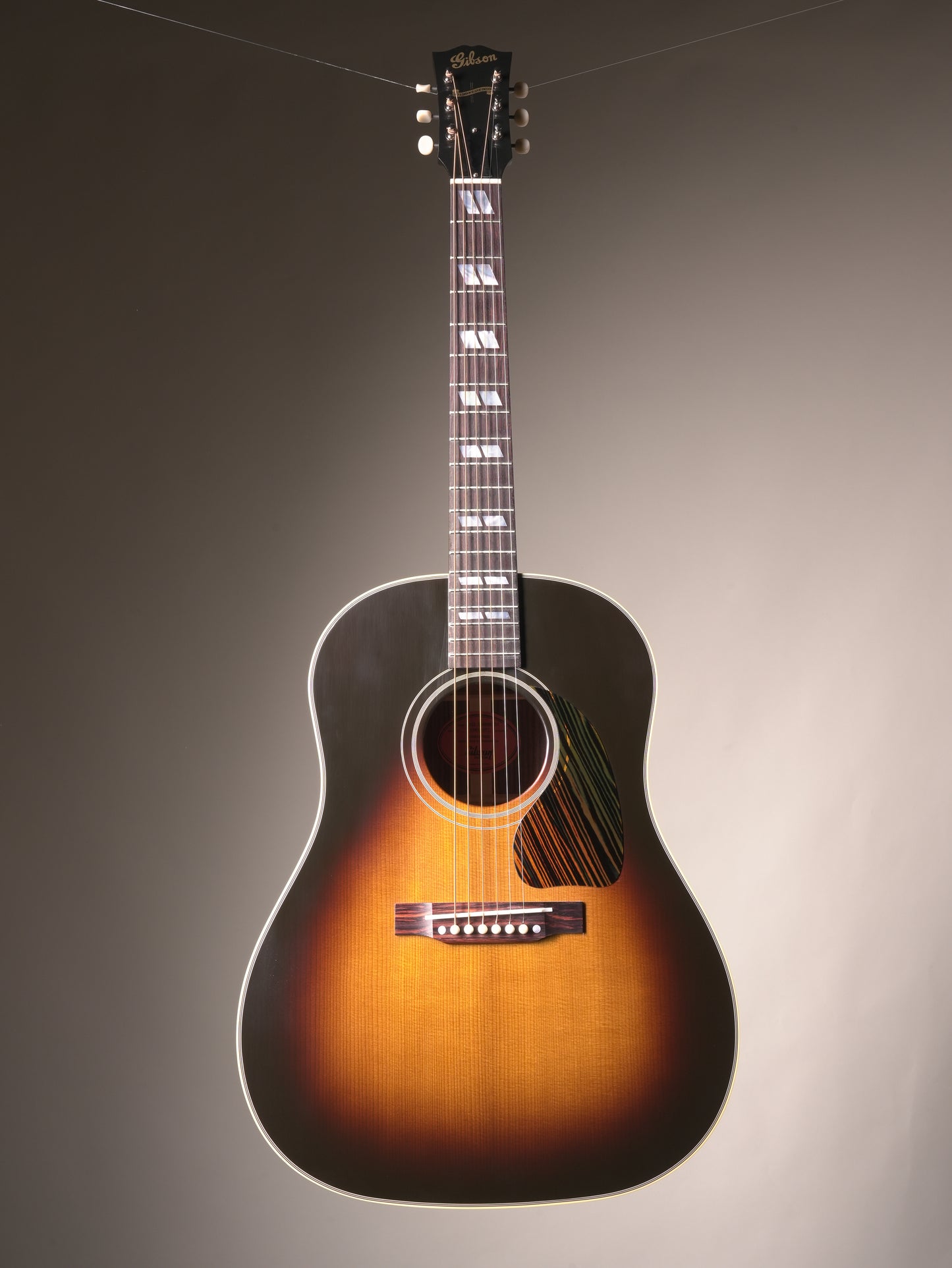 Gibson Custom Shop Historic 1942 Banner Southern Jumbo Acoustic Guitar - Vintage Sunburst, incl. OHSC
