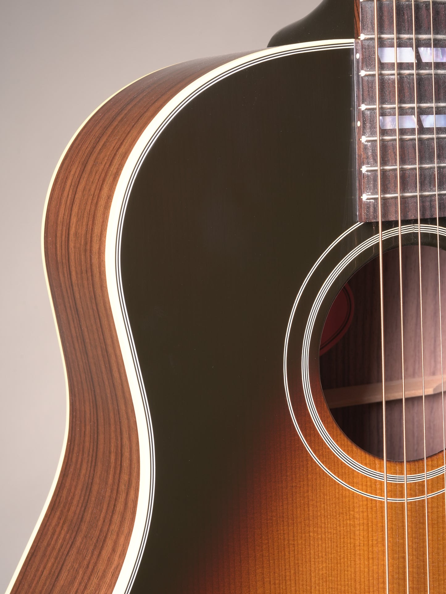 Gibson Custom Shop Historic 1942 Banner Southern Jumbo Acoustic Guitar - Vintage Sunburst, incl. OHSC