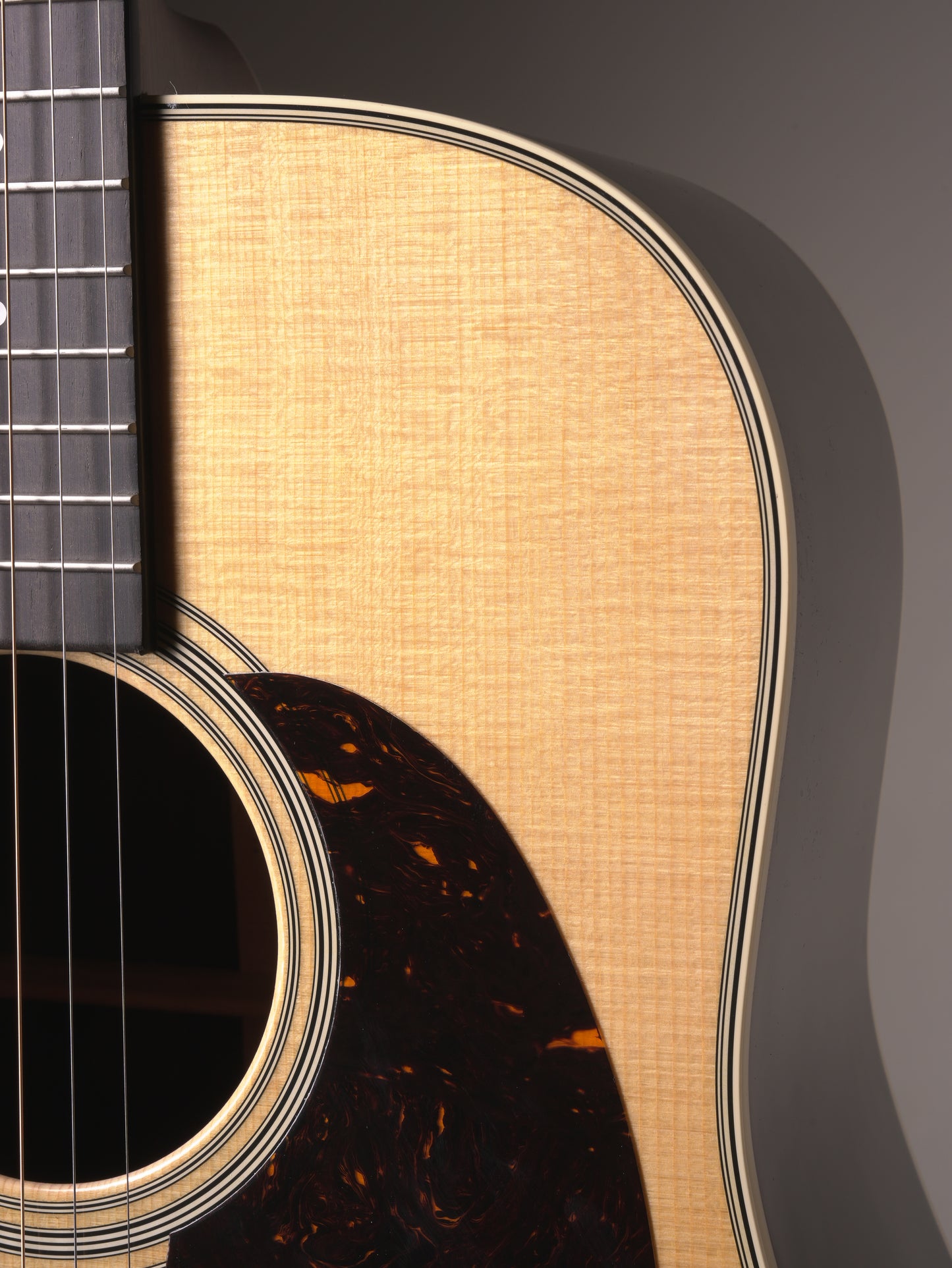 Martin D-28 Acoustic Guitar - Natural, w/OHSC
