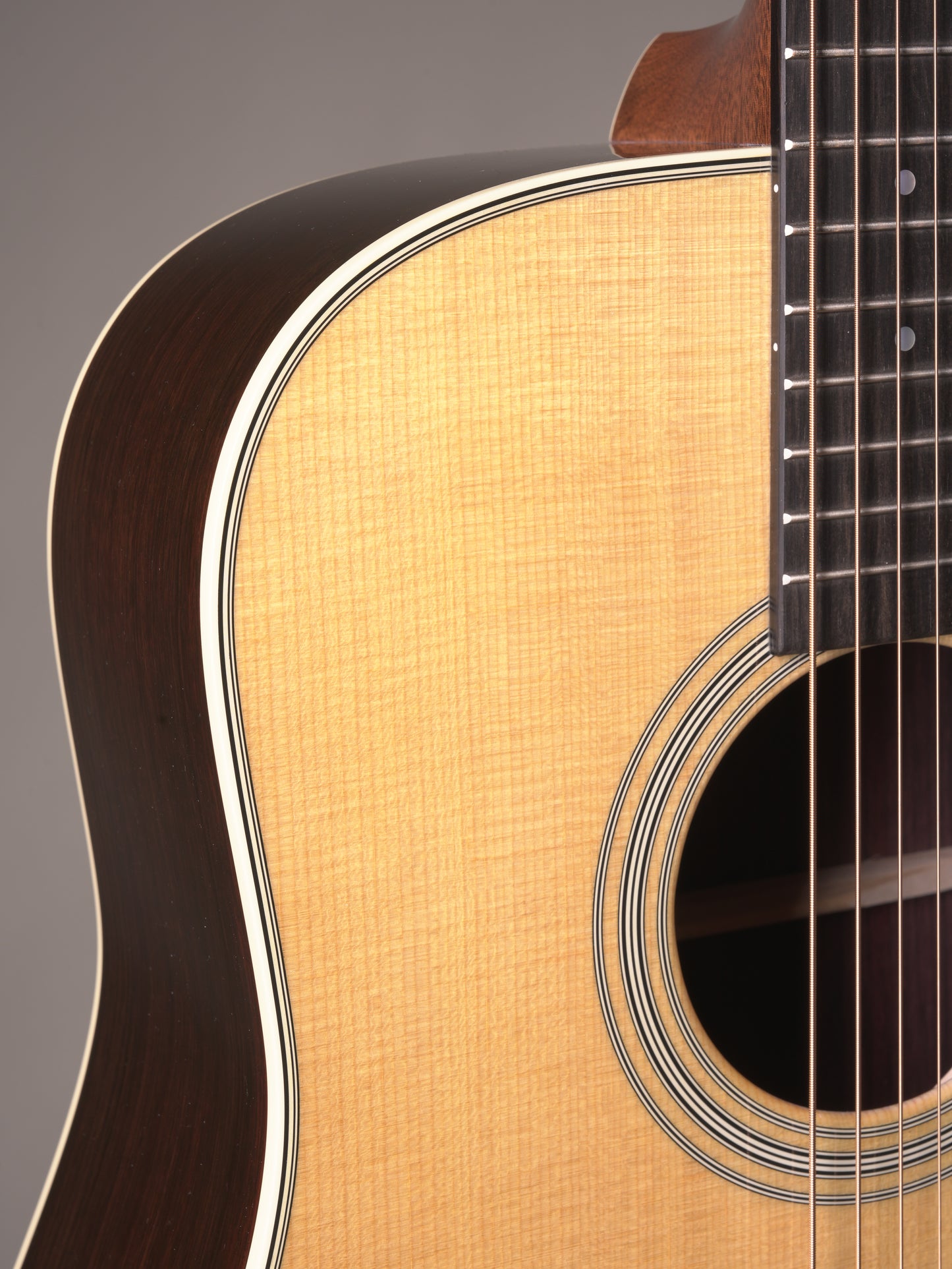 Martin D-28 Acoustic Guitar - Natural, w/OHSC