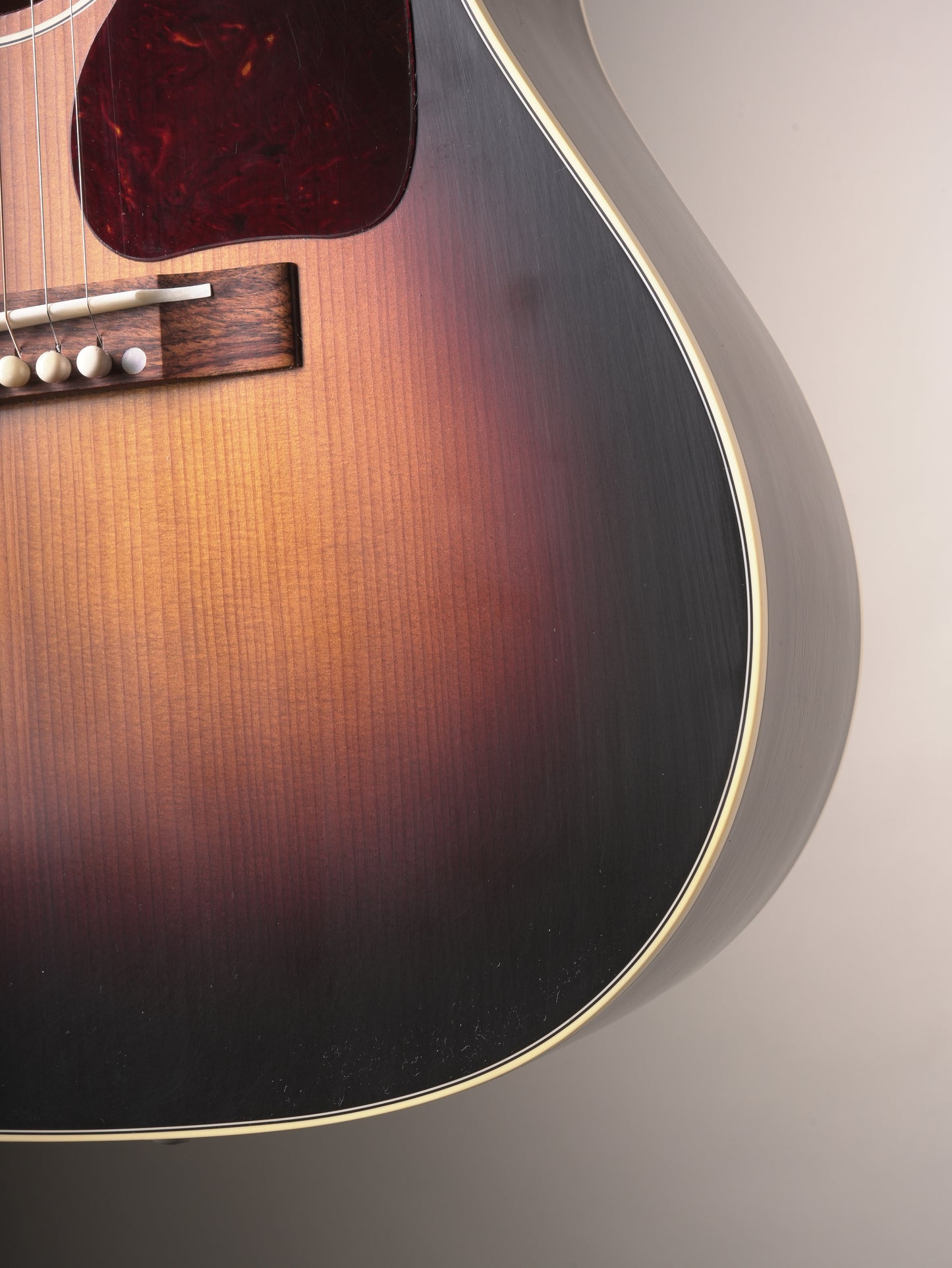 Gibson Custom Shop Historic 1942 Banner LG-2 Acoustic Guitar - Vintage Sunburst VOS w. OHSC