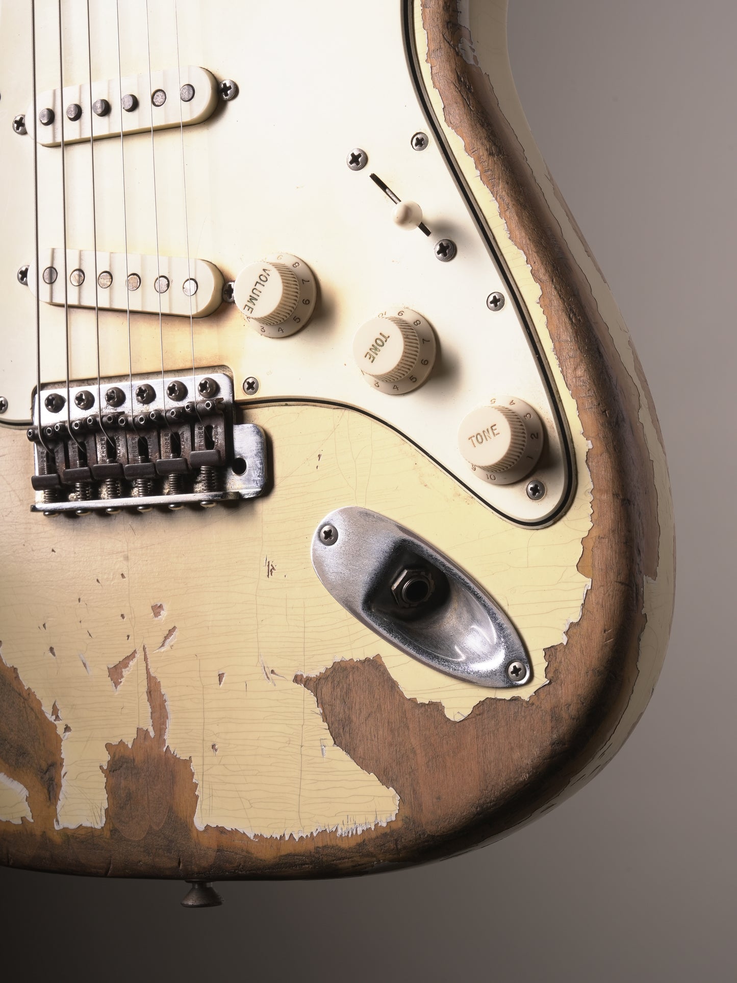 Fender (1966) Stratocaster Electric Guitar - Refinished Olympic White, incl. Deluxe Gig Bag