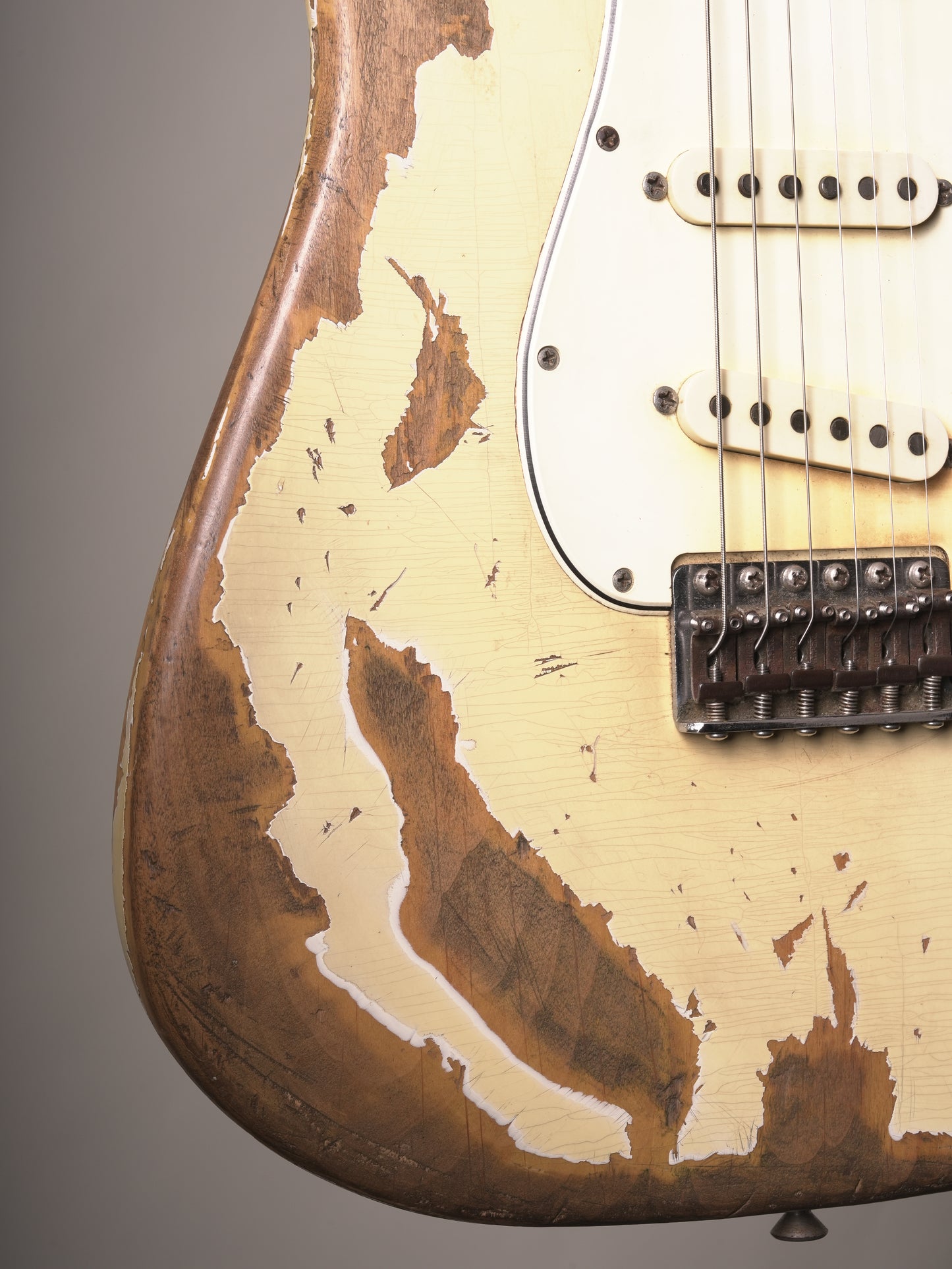 Fender (1966) Stratocaster Electric Guitar - Refinished Olympic White, incl. Deluxe Gig Bag
